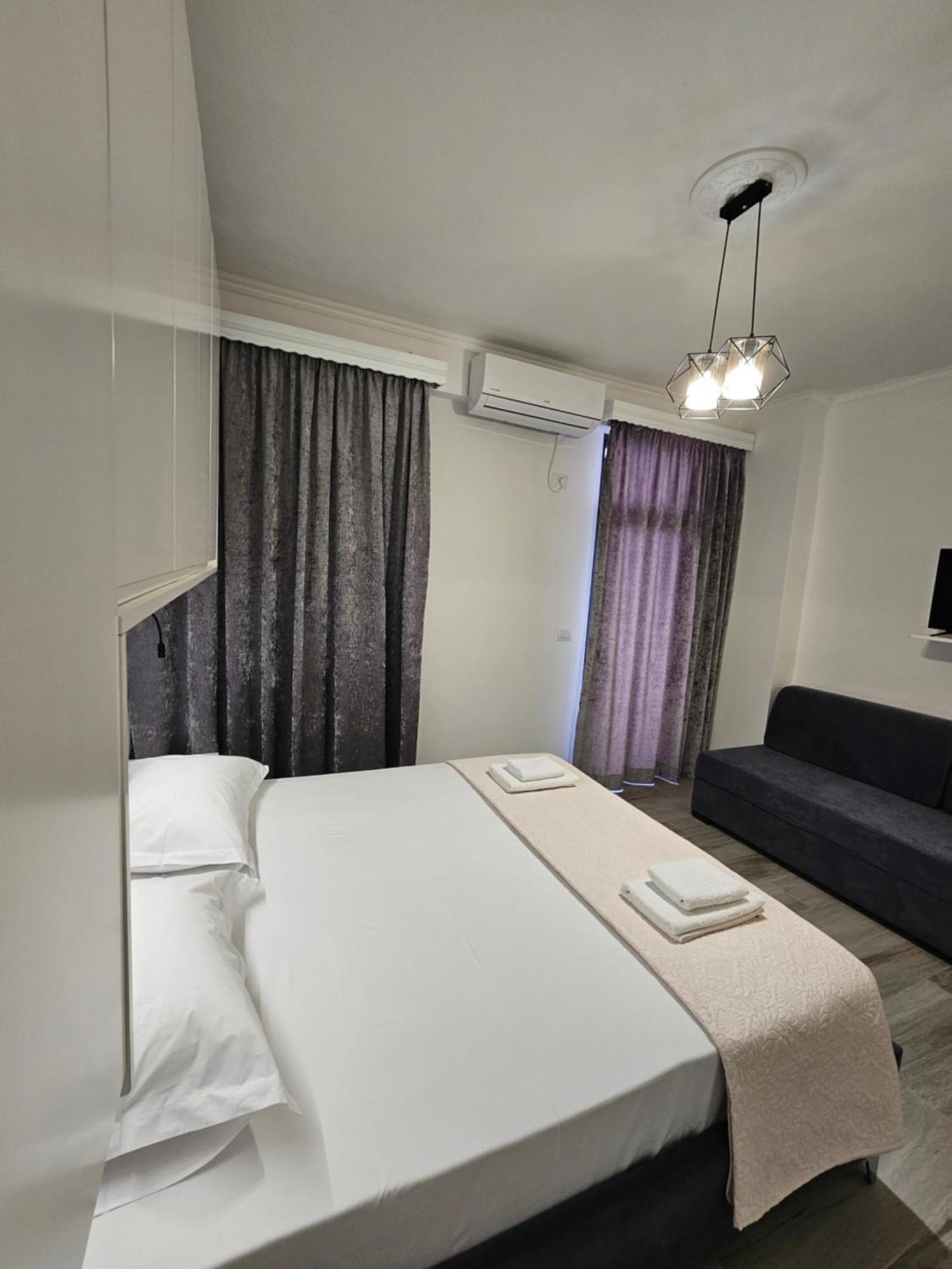 Nora'S Guesthouse Sarandë Eksteriør bilde
