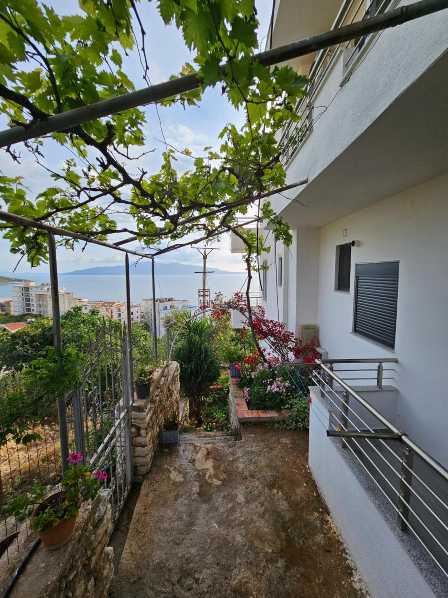 Nora'S Guesthouse Sarandë Eksteriør bilde