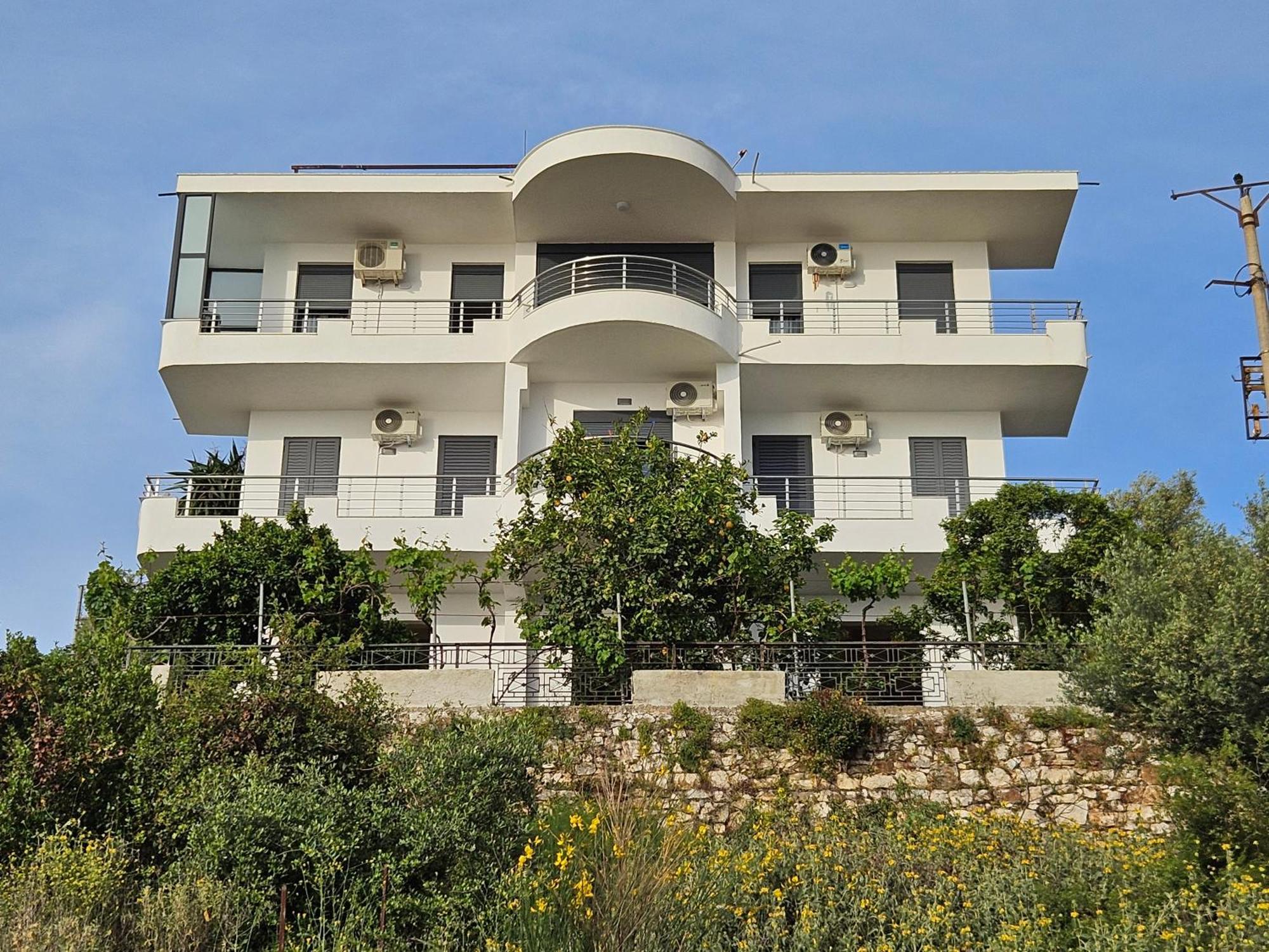 Nora'S Guesthouse Sarandë Eksteriør bilde