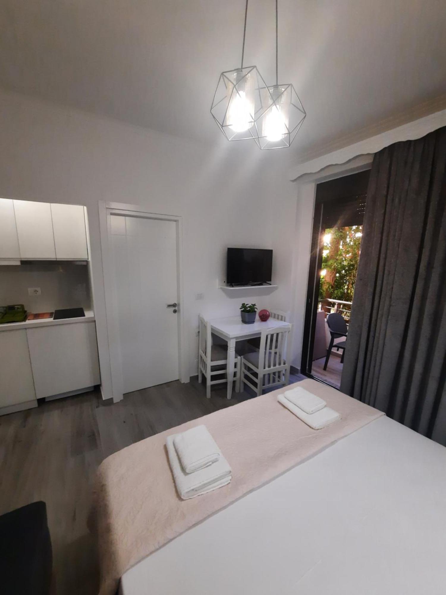 Nora'S Guesthouse Sarandë Eksteriør bilde